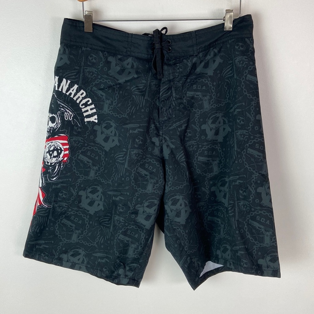 ✨3/$25✨ Sons Of Anarchy Board Shorts - M